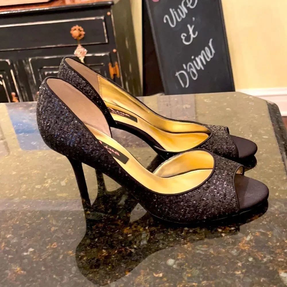 *Nina* New York SZ 9 Black Sparkly Heels EUC